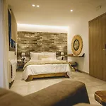 Naias Nemeia Luxury Aparthotel 4*