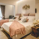 Naias Nemeia Luxury