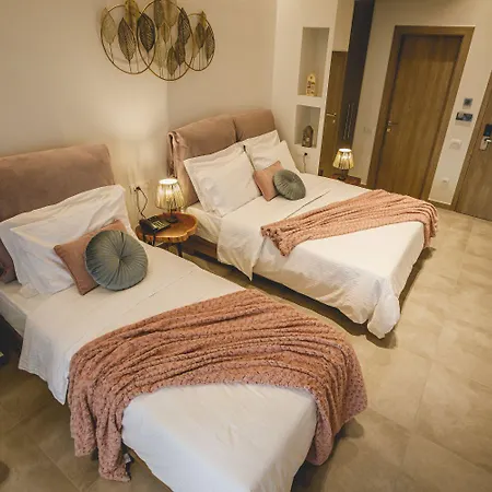 Appart hôtel Naias Nemeia Luxury