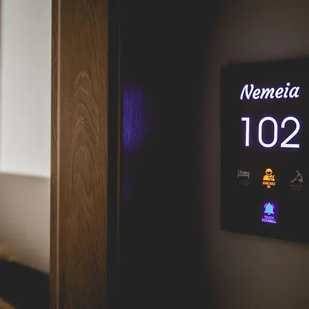 Naias Nemeia Luxury Apart-hotel 4*