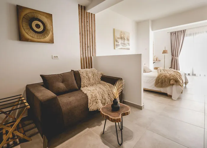 Naias Nemeia Luxury Nemea