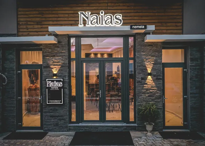Lägenhetshotell Naias Nemeia Luxury 4*